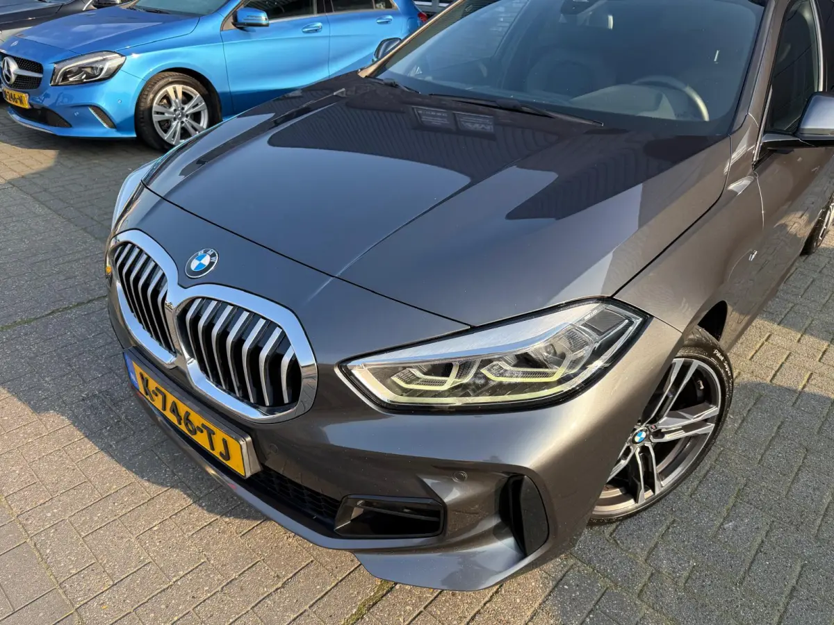 116d Executive | 1E EIGENAAR | 3/6/12MND GARANTIE | AUTOMAAT | LED | CARPLAY | SFEERVERLICHTING | CRUISE | AIRCO |