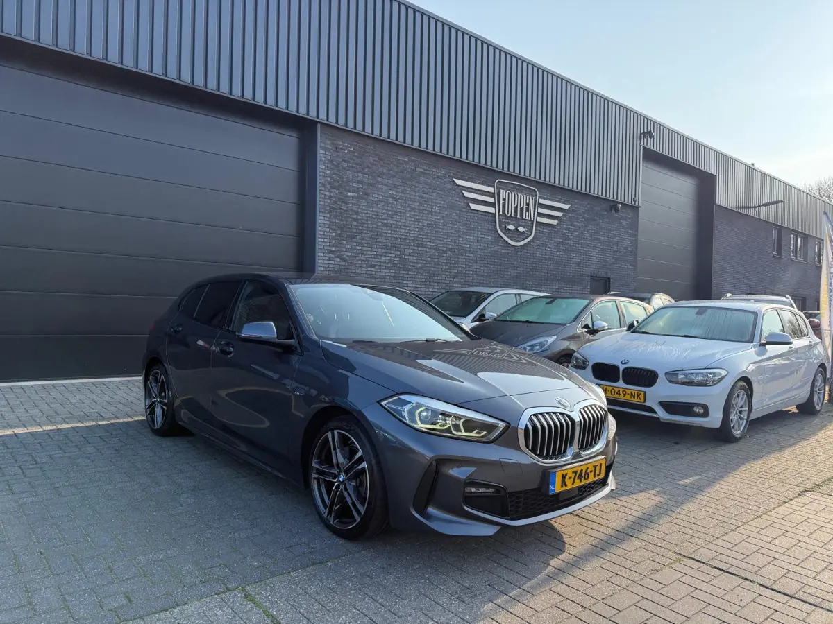 116d Executive | 1E EIGENAAR | 3/6/12MND GARANTIE | AUTOMAAT | LED | CARPLAY | SFEERVERLICHTING | CRUISE | AIRCO |