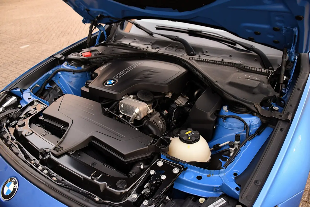 320i Executive*M-Pakket*Automaat*Clima*NL Auto*2e eigenaar*