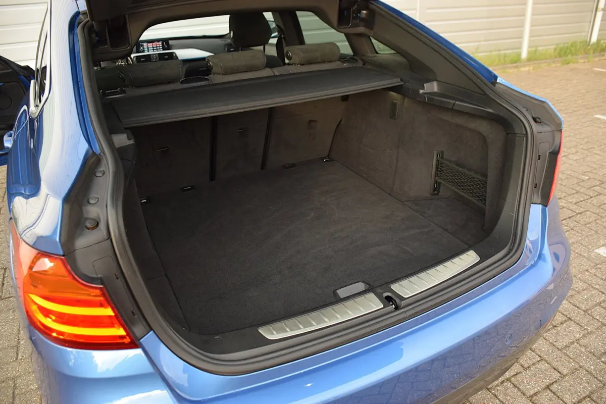 320i Executive*M-Pakket*Automaat*Clima*NL Auto*2e eigenaar*