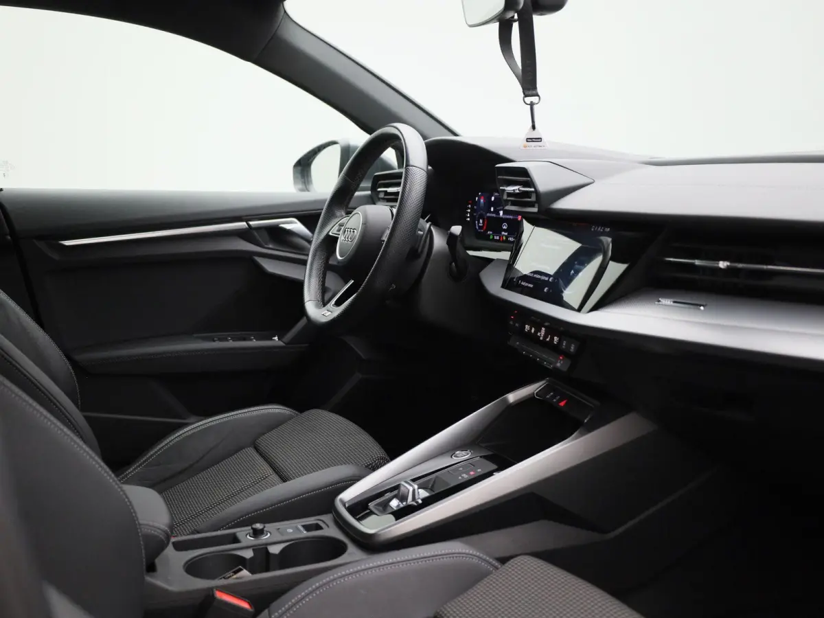 30 TFSI S edition 110 PK | Automaat | Navigatie | Climate Control |  Apple Carplay | Android Auto | Sportstuur |