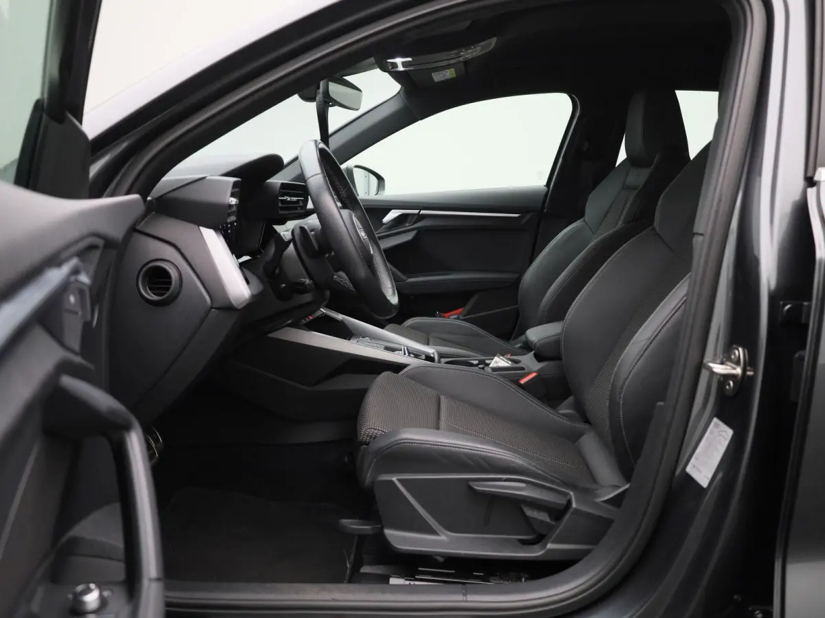 30 TFSI S edition 110 PK | Automaat | Navigatie | Climate Control |  Apple Carplay | Android Auto | Sportstuur |