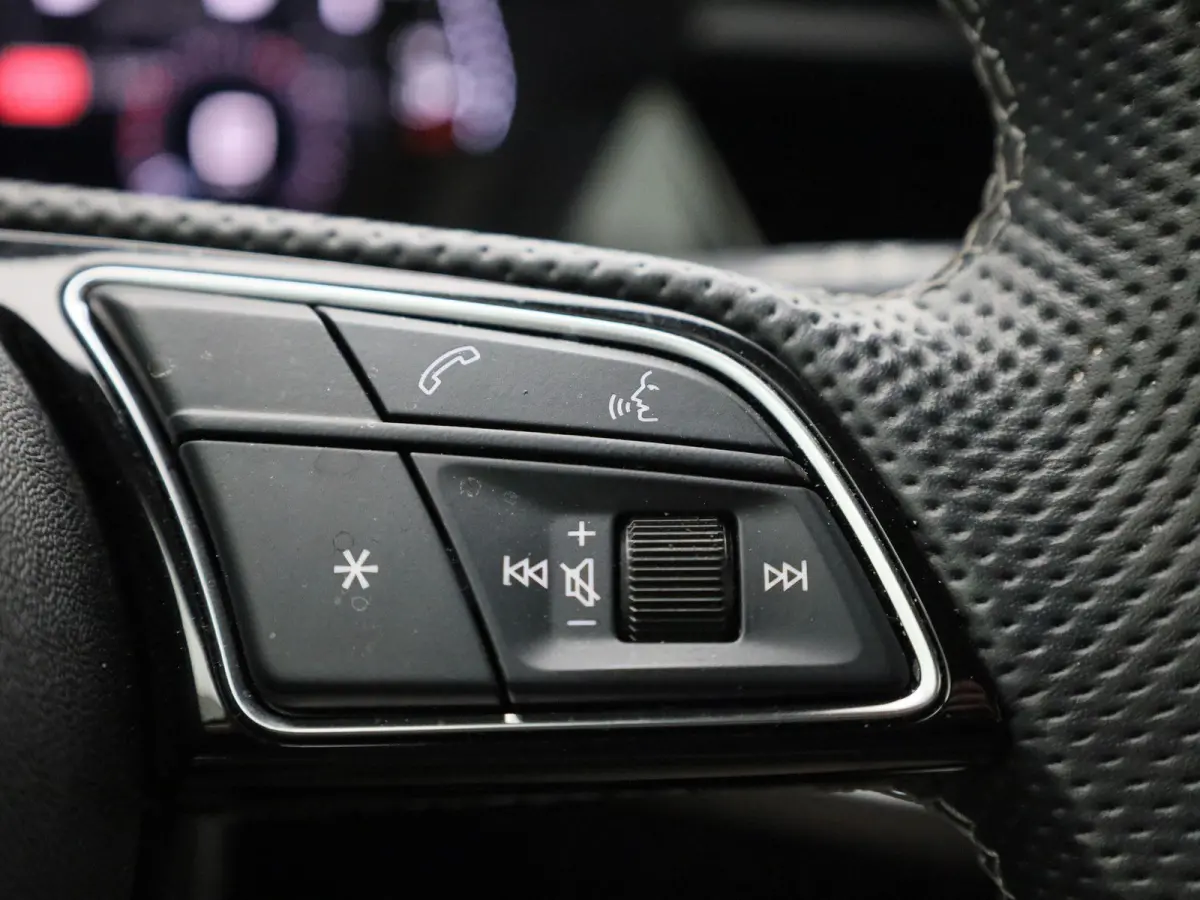 30 TFSI S edition 110 PK | Automaat | Navigatie | Climate Control |  Apple Carplay | Android Auto | Sportstuur |