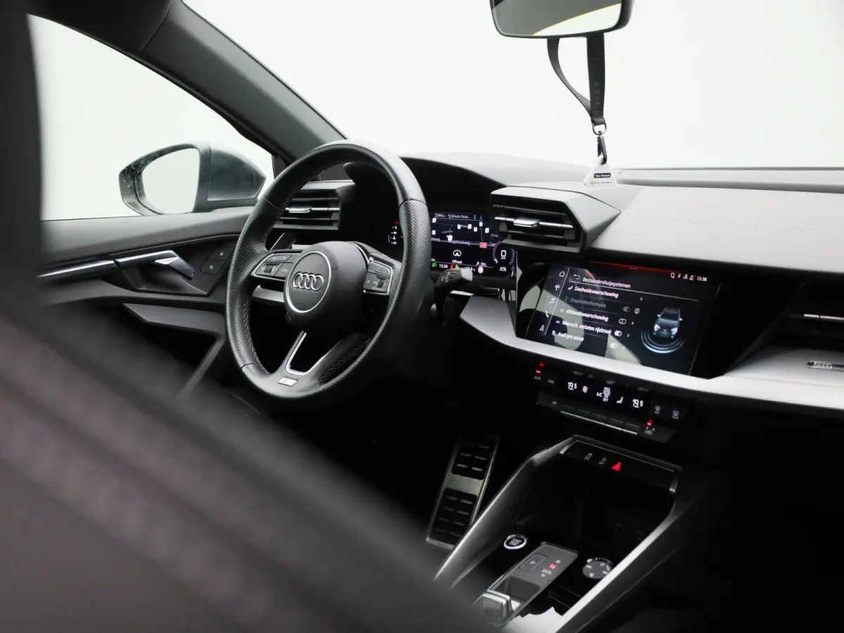 30 TFSI S edition 110 PK | Automaat | Navigatie | Climate Control |  Apple Carplay | Android Auto | Sportstuur |