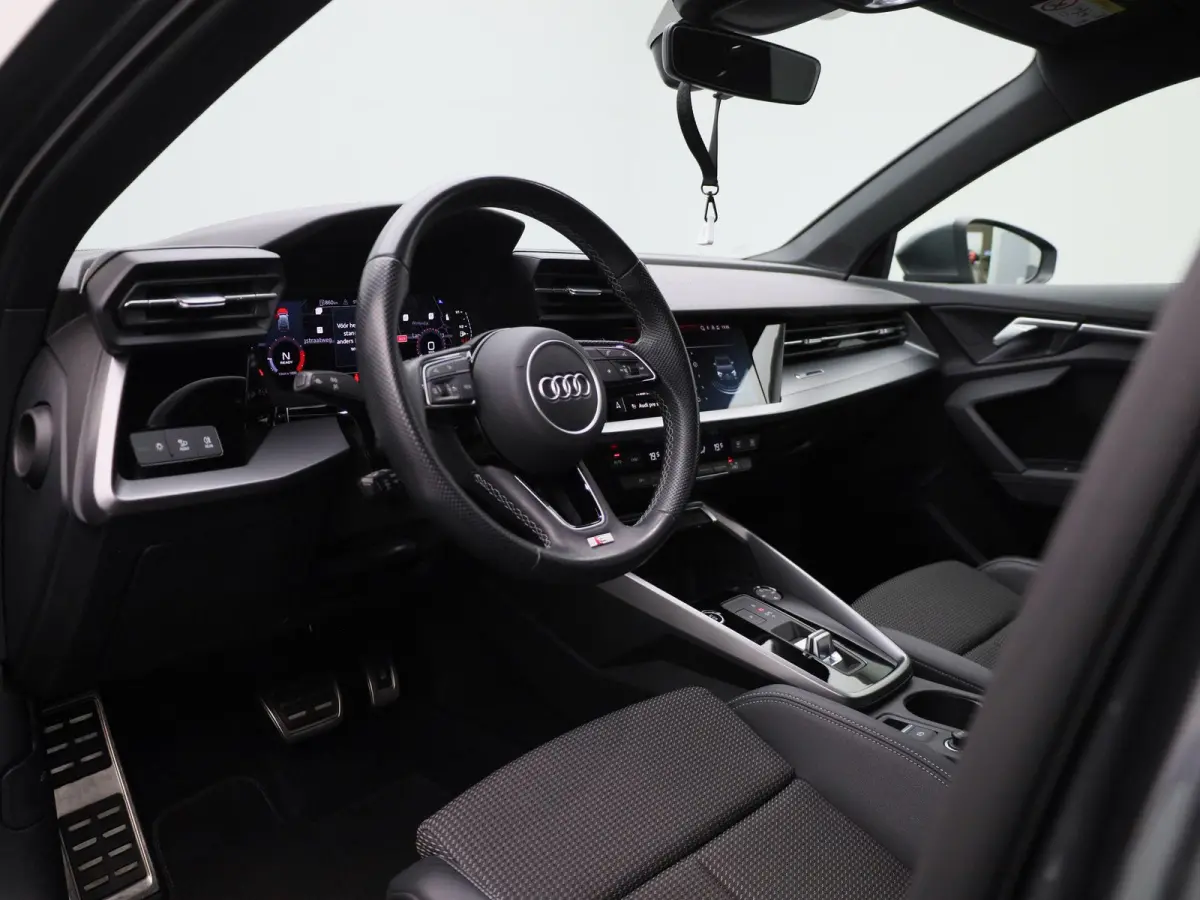 30 TFSI S edition 110 PK | Automaat | Navigatie | Climate Control |  Apple Carplay | Android Auto | Sportstuur |