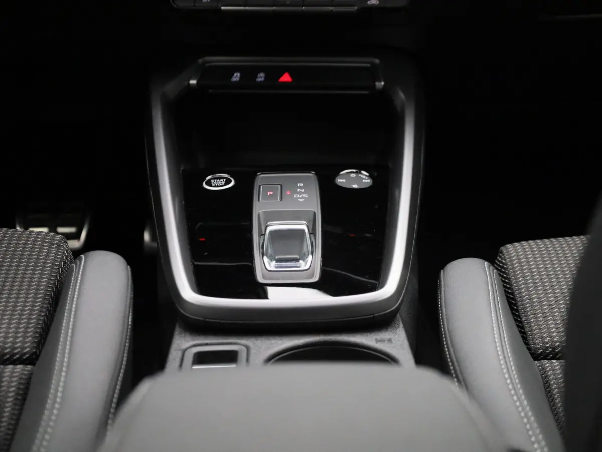 30 TFSI S edition 110 PK | Automaat | Navigatie | Climate Control |  Apple Carplay | Android Auto | Sportstuur |