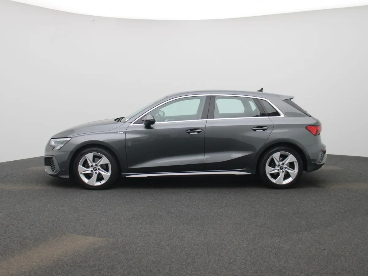 30 TFSI S edition 110 PK | Automaat | Navigatie | Climate Control |  Apple Carplay | Android Auto | Sportstuur |
