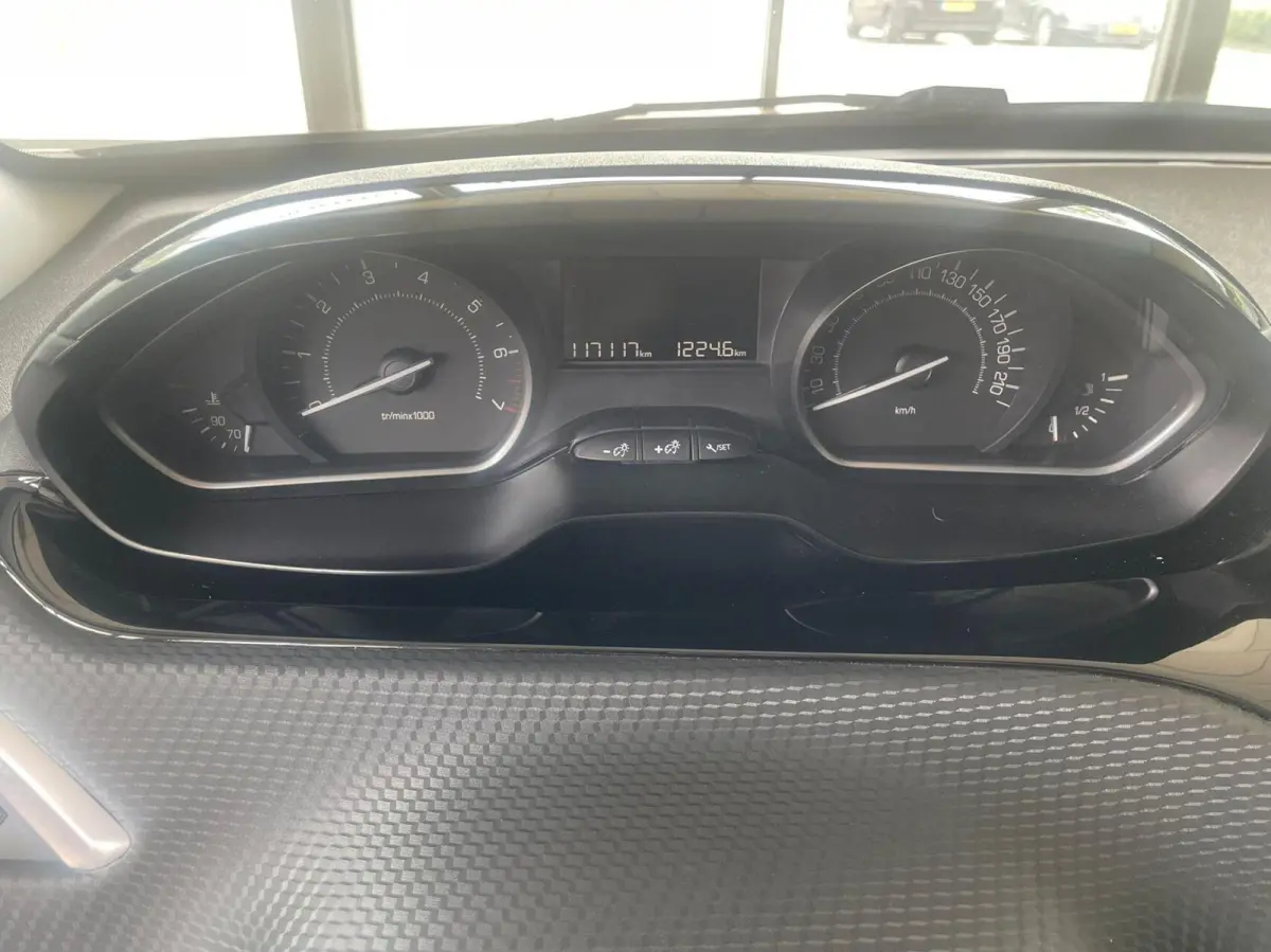1.2 PureTech Active Automaat