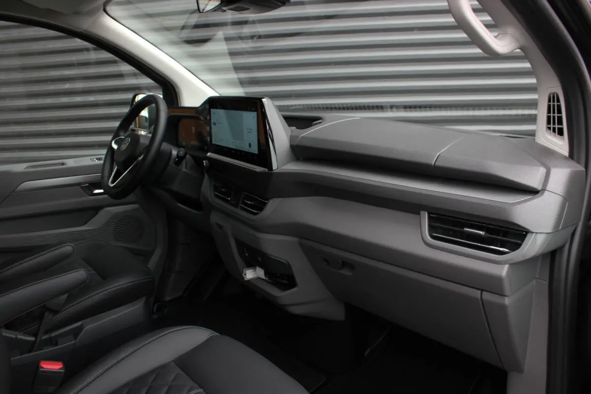 34 L2H1 64kWh 218PK / JB- EDITON / 325KM WLTP RANGE / APPLE CARPLAY / DRIVERS- PACK / FULL BLACK OPTION