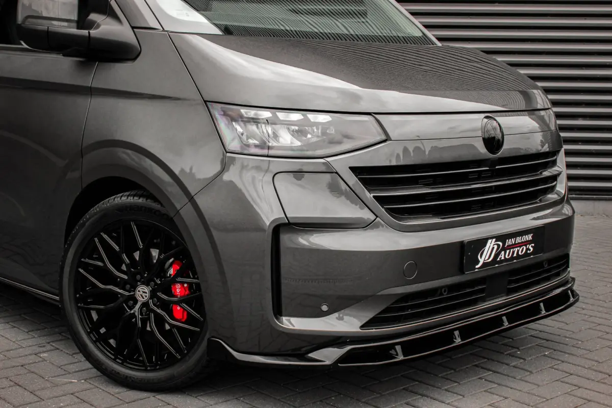 34 L2H1 64kWh 218PK / JB- EDITON / 325KM WLTP RANGE / APPLE CARPLAY / DRIVERS- PACK / FULL BLACK OPTION