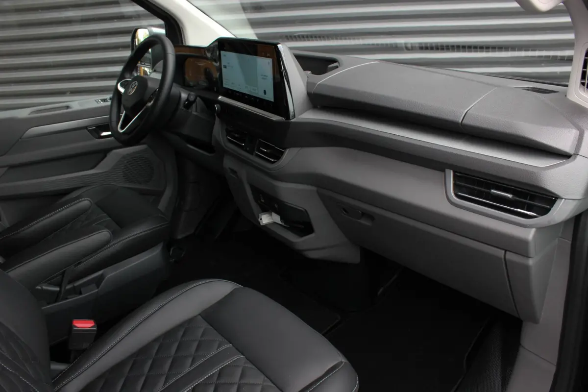34 L2H1 64kWh 218PK / JB- EDITON / 325KM WLTP RANGE / APPLE CARPLAY / DRIVERS- PACK / FULL BLACK OPTION