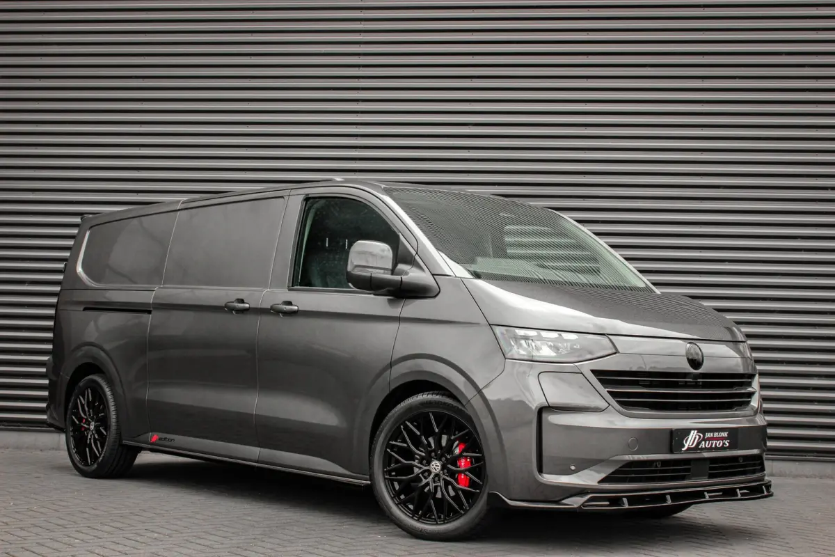 34 L2H1 64kWh 218PK / JB- EDITON / 325KM WLTP RANGE / APPLE CARPLAY / DRIVERS- PACK / FULL BLACK OPTION