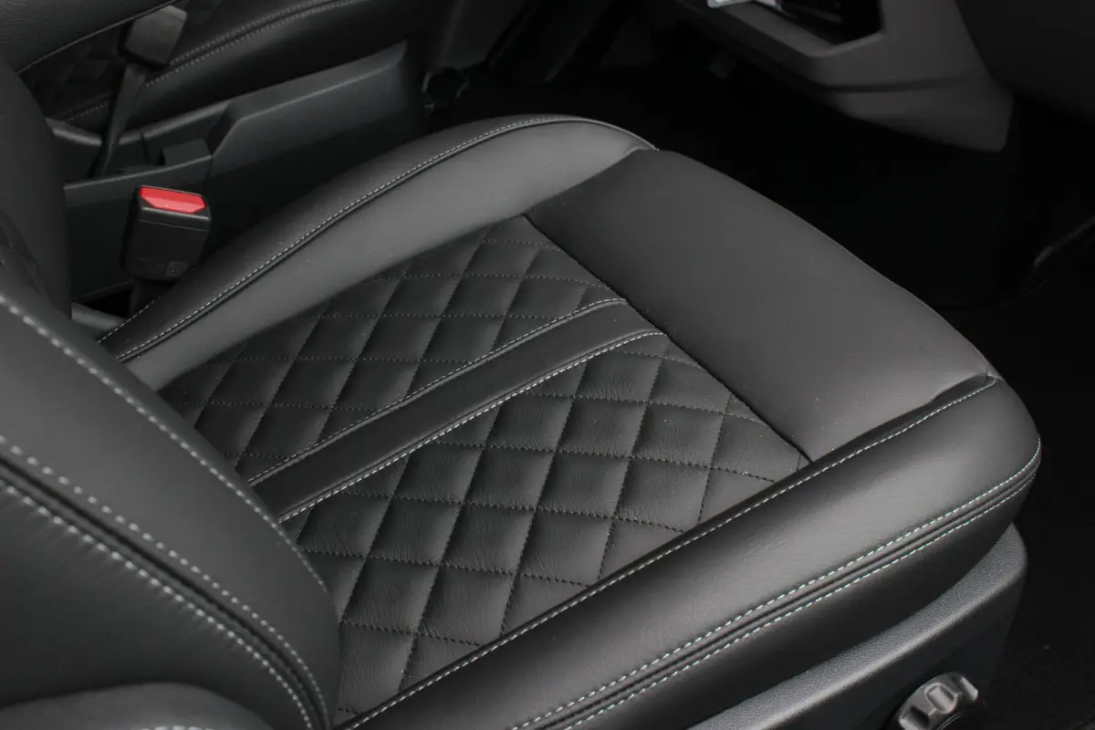 34 L2H1 64kWh 218PK / JB- EDITON / 325KM WLTP RANGE / APPLE CARPLAY / DRIVERS- PACK / FULL BLACK OPTION