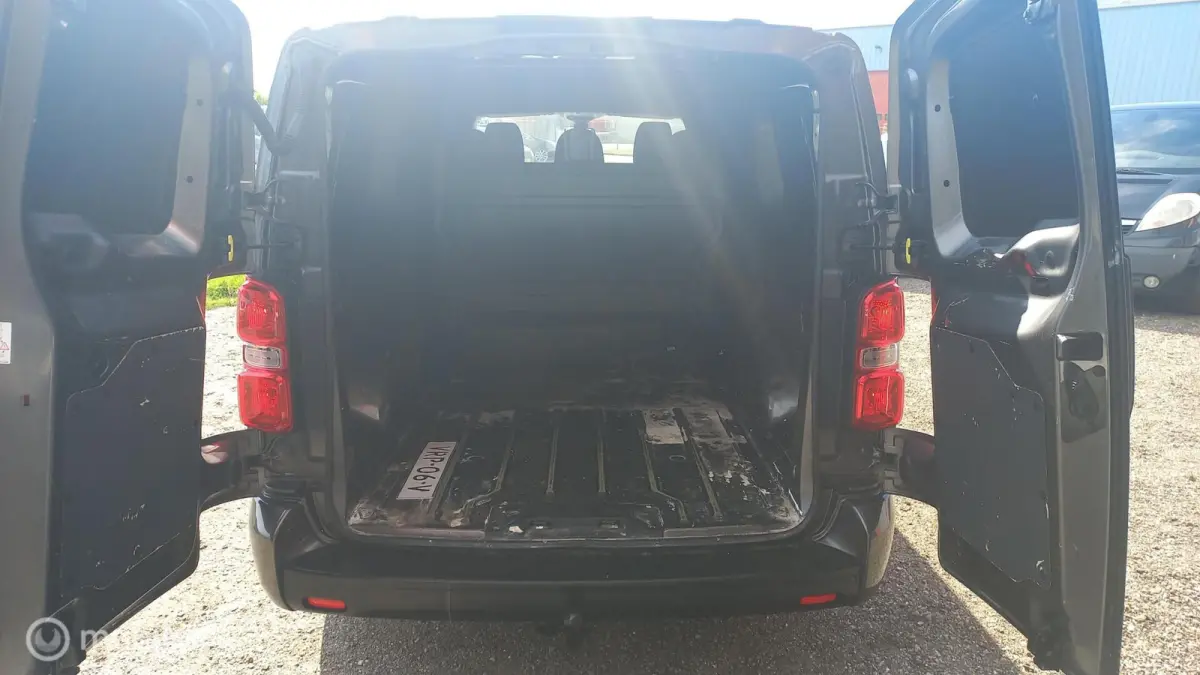 Bestel 2.0 MultiJet L3H1 DC Business Pro+