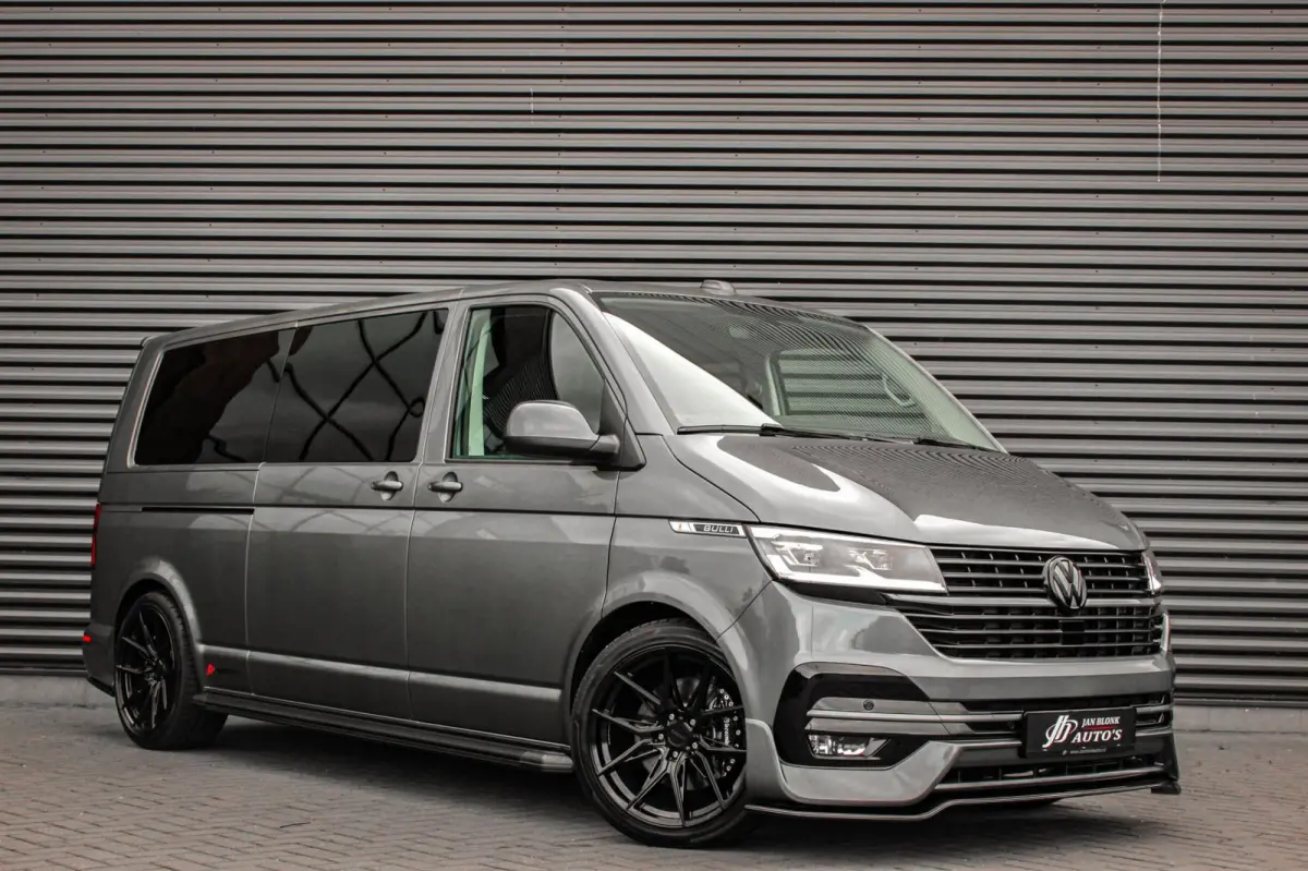 2.0 TDI L2H1 150PK BULLI DC DUBBEL CABINE / LEIGHTONVANS BODYKIT / FULL OPTINS / LEDER / FULL BLACK / APPLE