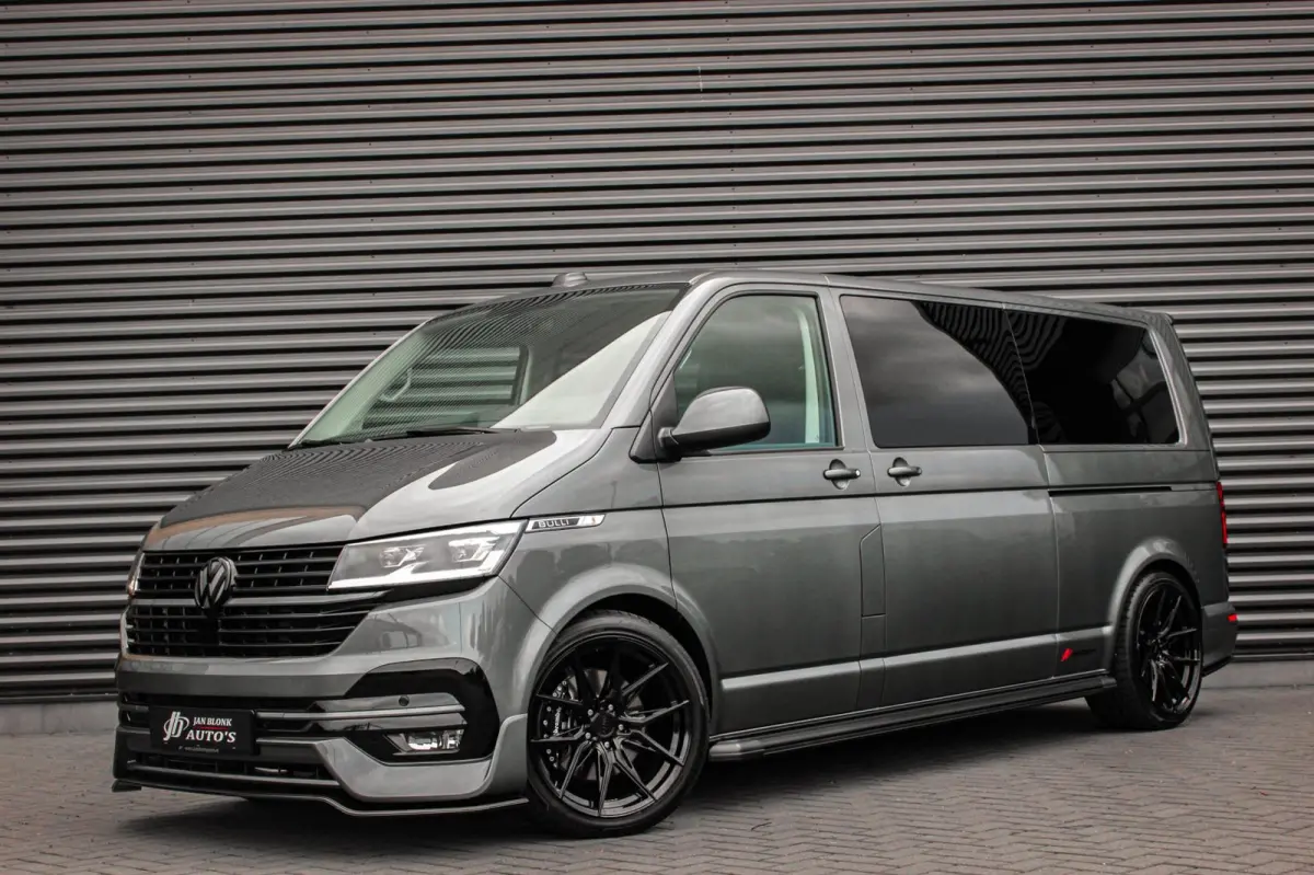 2.0 TDI L2H1 150PK BULLI DC DUBBEL CABINE / LEIGHTONVANS BODYKIT / FULL OPTINS / LEDER / FULL BLACK / APPLE