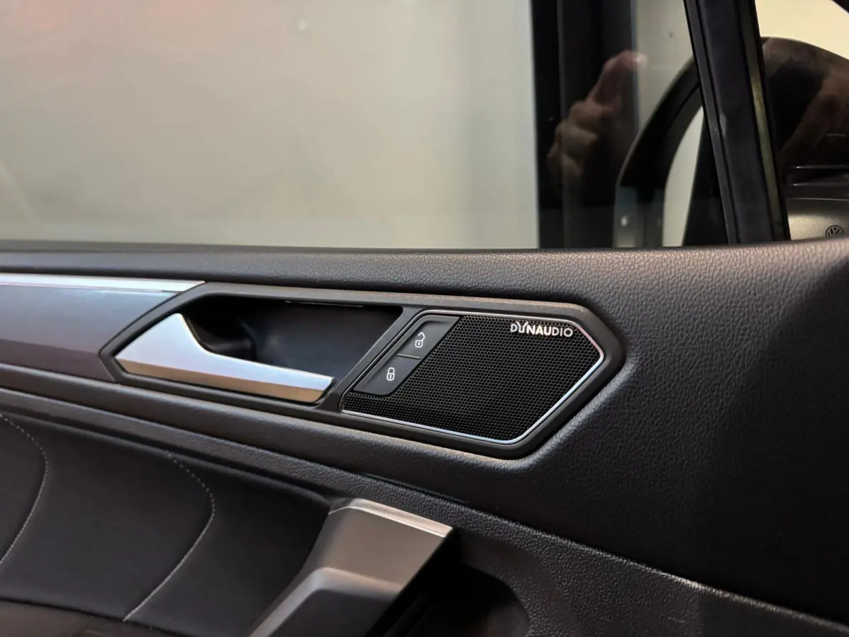 2.0 TSI 4Motion R-Line 7p PANO KEYLESS CAM