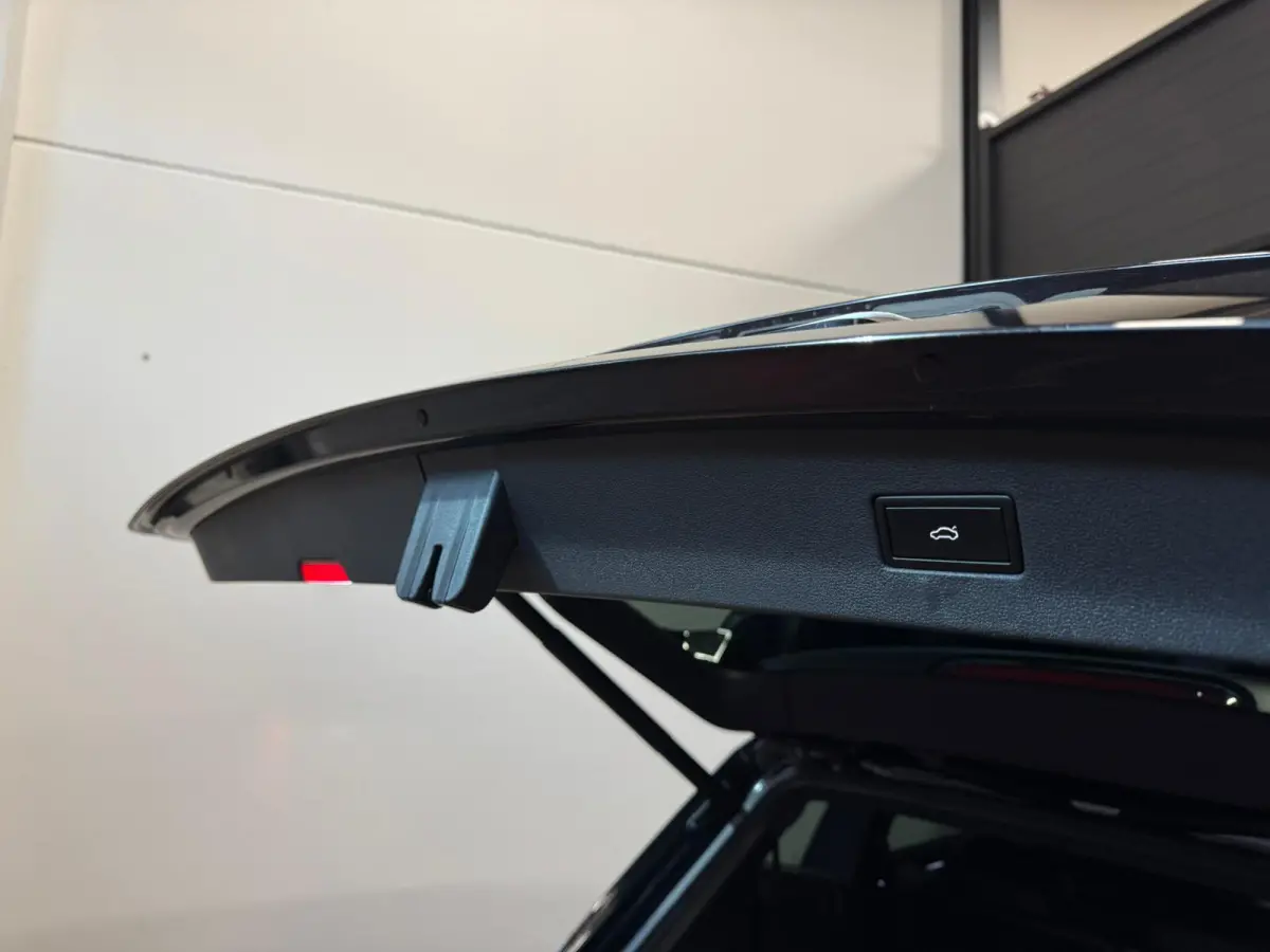 2.0 TSI 4Motion R-Line 7p PANO KEYLESS CAM