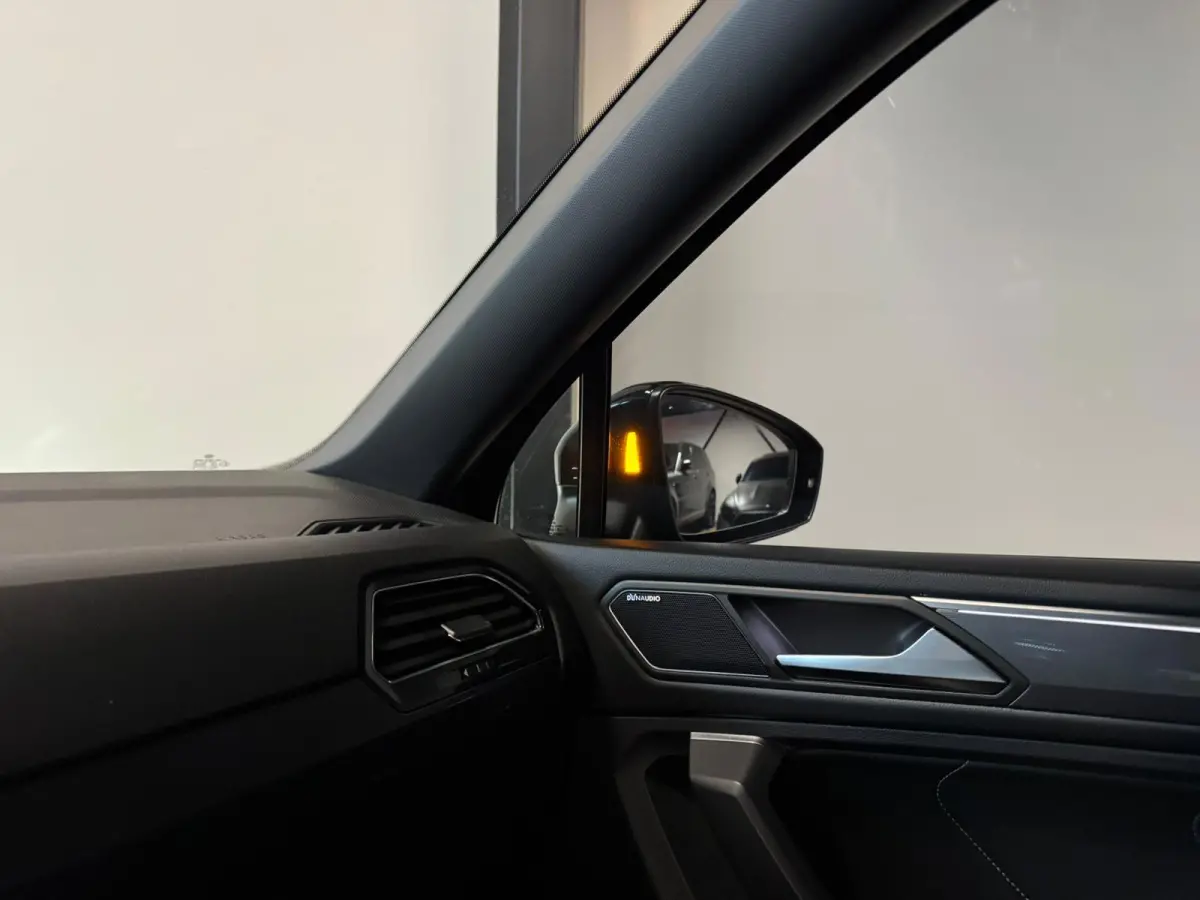 2.0 TSI 4Motion R-Line 7p PANO KEYLESS CAM