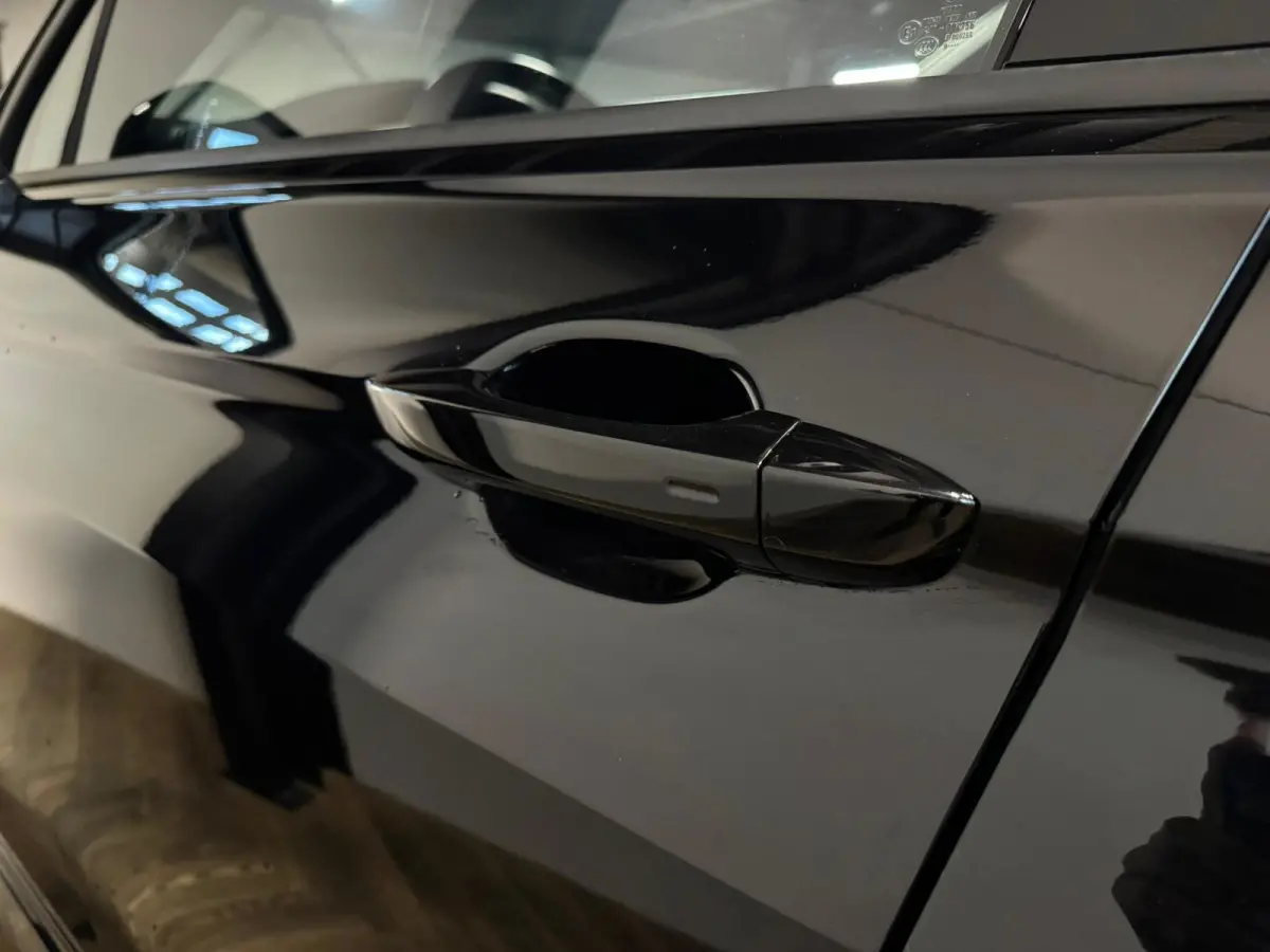 2.0 TSI 4Motion R-Line 7p PANO KEYLESS CAM