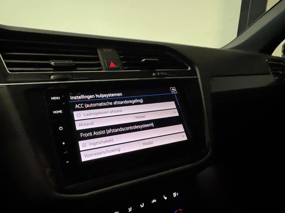 2.0 TSI 4Motion R-Line 7p PANO KEYLESS CAM
