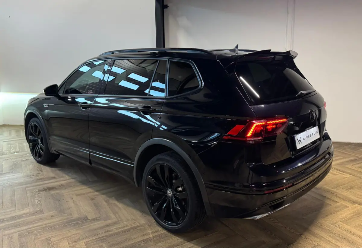 2.0 TSI 4Motion R-Line 7p PANO KEYLESS CAM