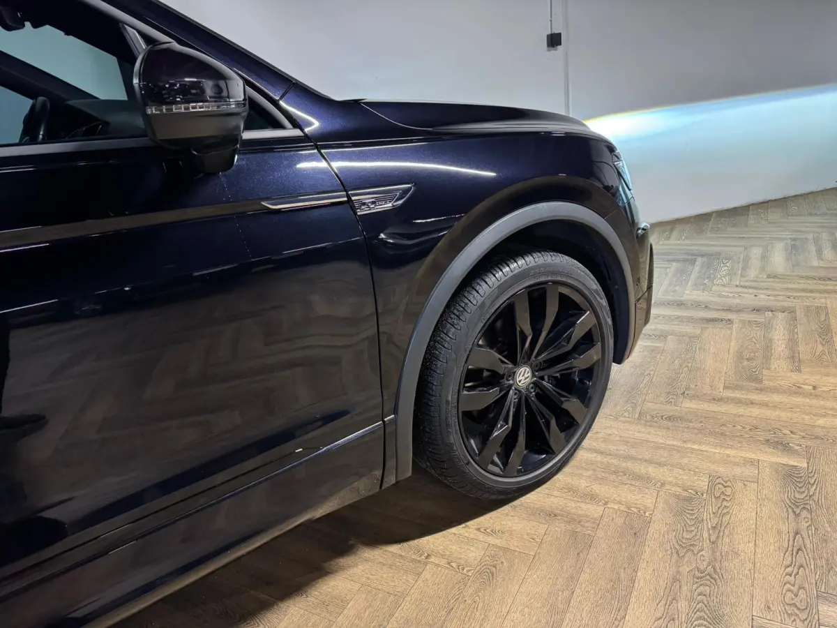 2.0 TSI 4Motion R-Line 7p PANO KEYLESS CAM