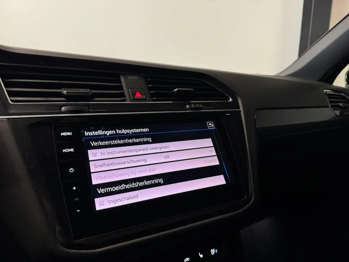 2.0 TSI 4Motion R-Line 7p PANO KEYLESS CAM