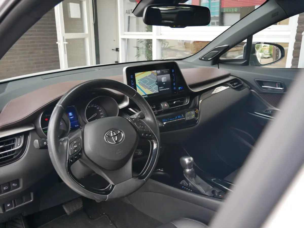 1.8 Hybrid Executive JBL Audio| Leder| ACC| Dealer onderhouden