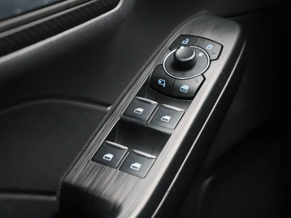 2.5 PHEV ST-Line | Automaat | Camera + PDC | Winterpack | Clima | Cruise Control | LMV |