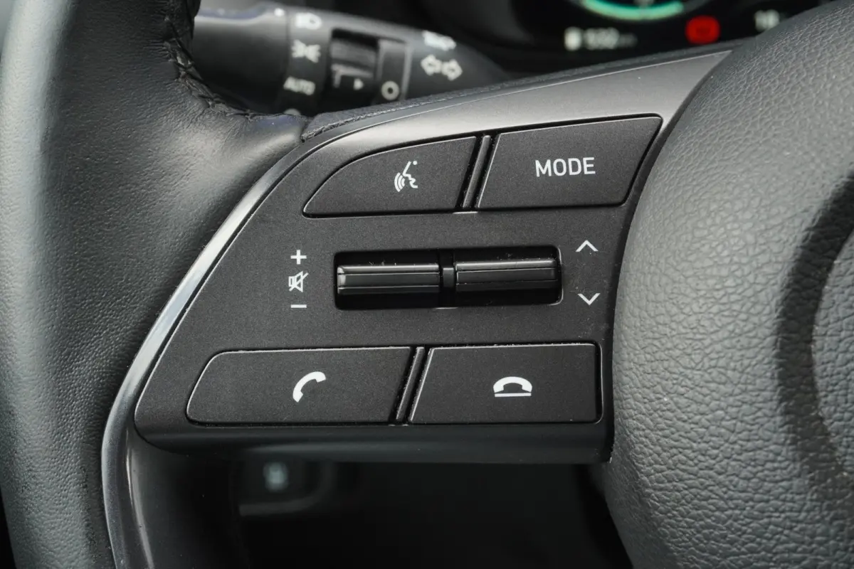 1.0 T-GDI Premium+Led+breed-navigatie+camera+stoel&stuurverw+bose-sound+ecc SUPER ONDERHOUDEN !! DECEMBER 2021