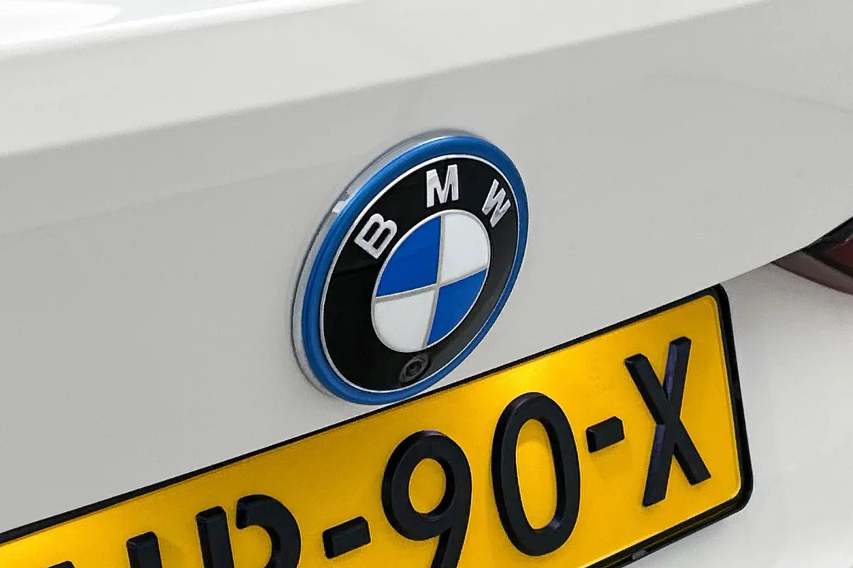 EDrive35 70 kWh M-sportpakket SoH 93,46%(1e Eig, Dealer OndH, Navi Pro, Camera, Carplay, Addapt Cruise, StoelV, PDC V+A,Etc