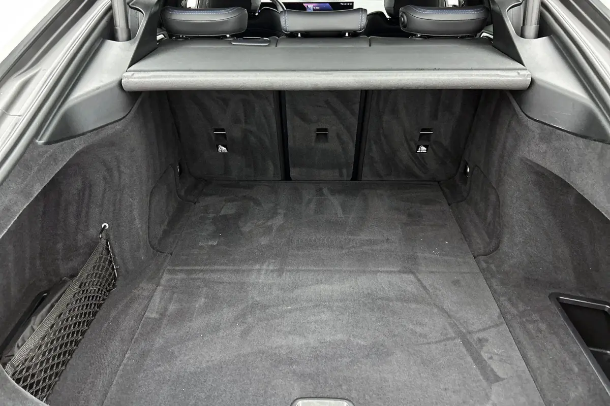 EDrive35 70 kWh M-sportpakket SoH 93,46%(1e Eig, Dealer OndH, Navi Pro, Camera, Carplay, Addapt Cruise, StoelV, PDC V+A,Etc