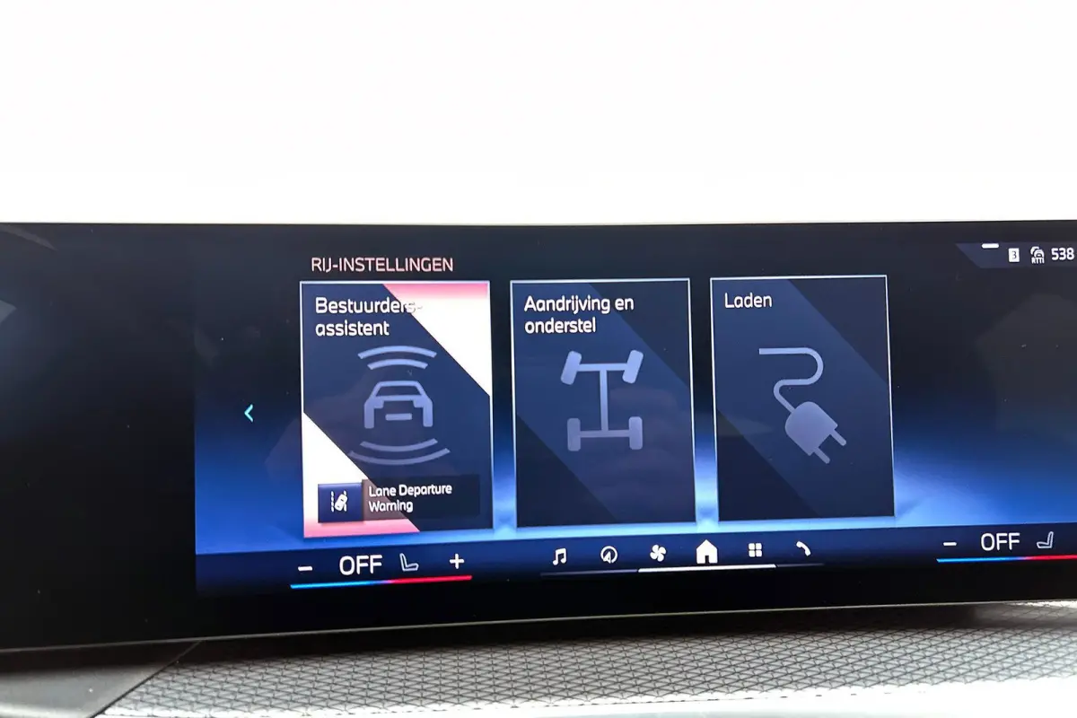 EDrive35 70 kWh M-sportpakket SoH 93,46%(1e Eig, Dealer OndH, Navi Pro, Camera, Carplay, Addapt Cruise, StoelV, PDC V+A,Etc