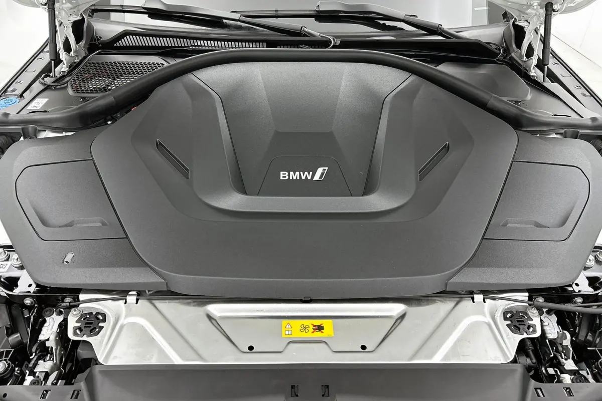 EDrive35 70 kWh M-sportpakket SoH 93,46%(1e Eig, Dealer OndH, Navi Pro, Camera, Carplay, Addapt Cruise, StoelV, PDC V+A,Etc