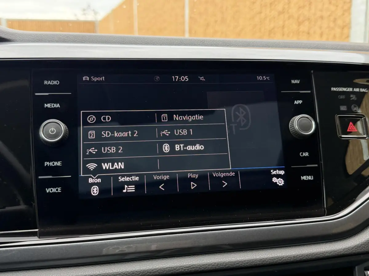 1.0 TSI Highline Business R Panoramadak | LED verlichting | Climate control | Cruise control adaptief | 16 inch lichtmetalen velgen | Drive mode selection | Parkeersensoren voor en achter