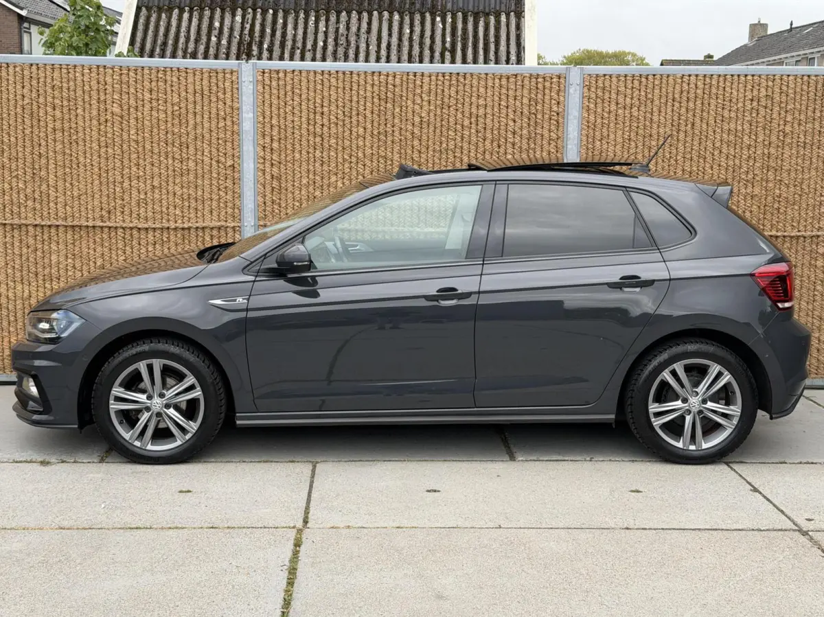1.0 TSI Highline Business R Panoramadak | LED verlichting | Climate control | Cruise control adaptief | 16 inch lichtmetalen velgen | Drive mode selection | Parkeersensoren voor en achter
