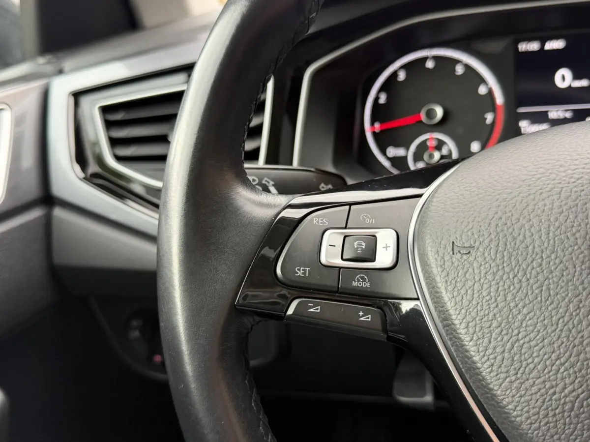 1.0 TSI Highline Business R Panoramadak | LED verlichting | Climate control | Cruise control adaptief | 16 inch lichtmetalen velgen | Drive mode selection | Parkeersensoren voor en achter