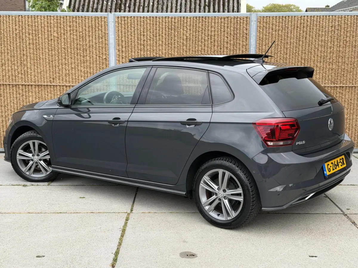 1.0 TSI Highline Business R Panoramadak | LED verlichting | Climate control | Cruise control adaptief | 16 inch lichtmetalen velgen | Drive mode selection | Parkeersensoren voor en achter