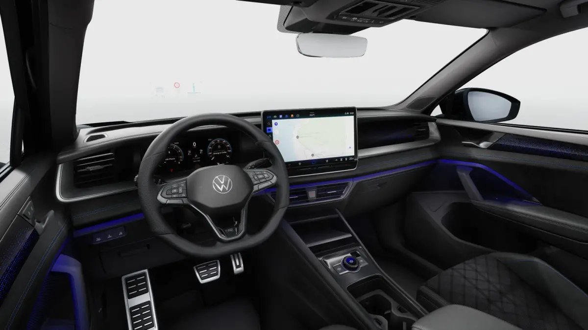 1.5 eHybrid R-Line Edition 204PK | Navigatie | Adaptieve cruise control | Stoel en Stuurverwarming | 360' camera | Trekhaak | Panoramaschuif-kantel dak | 20" inch Velgen |