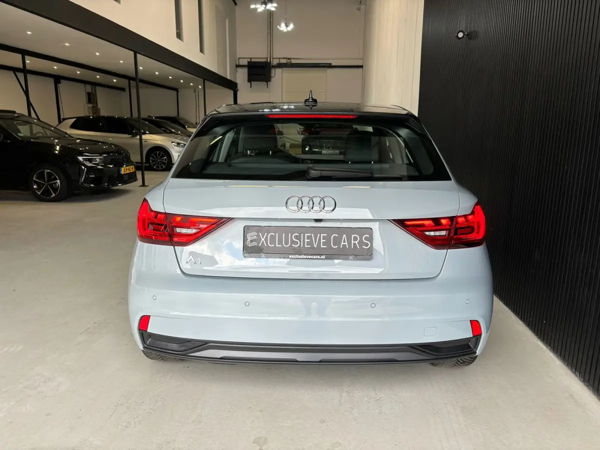 30 TFSI S edition camera, virtual