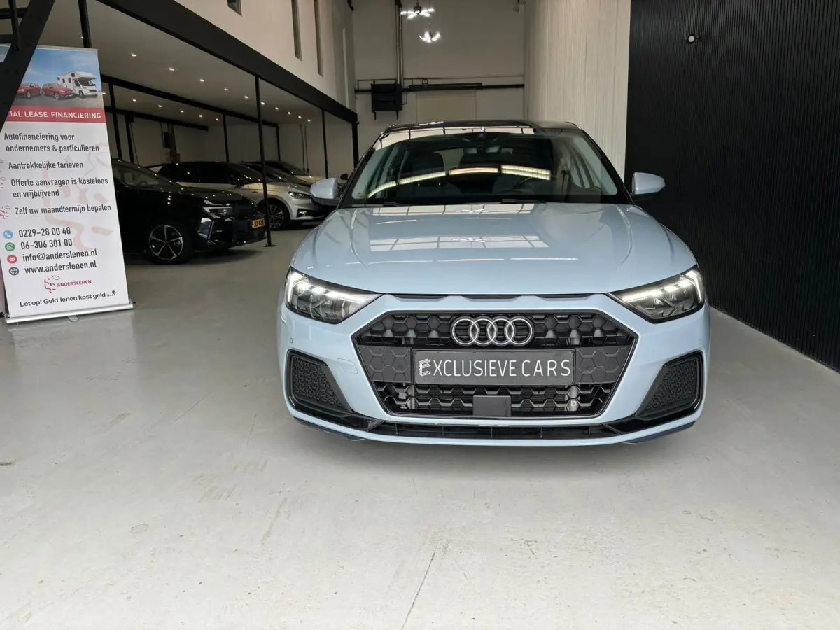 30 TFSI S edition camera, virtual