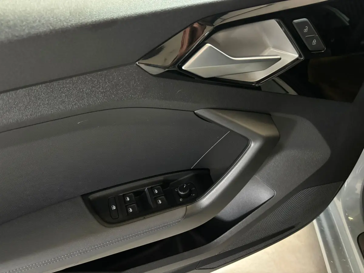 30 TFSI S edition camera, virtual