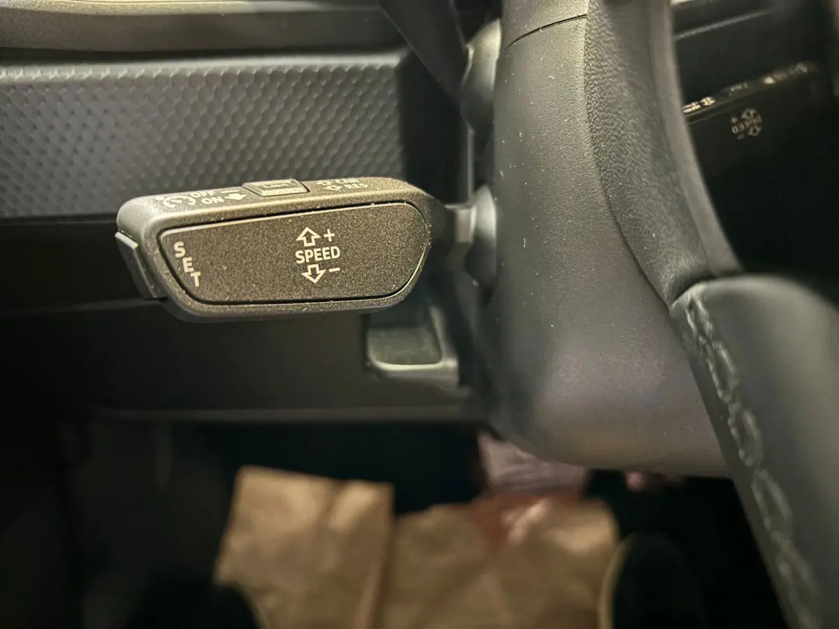 30 TFSI S edition camera, virtual