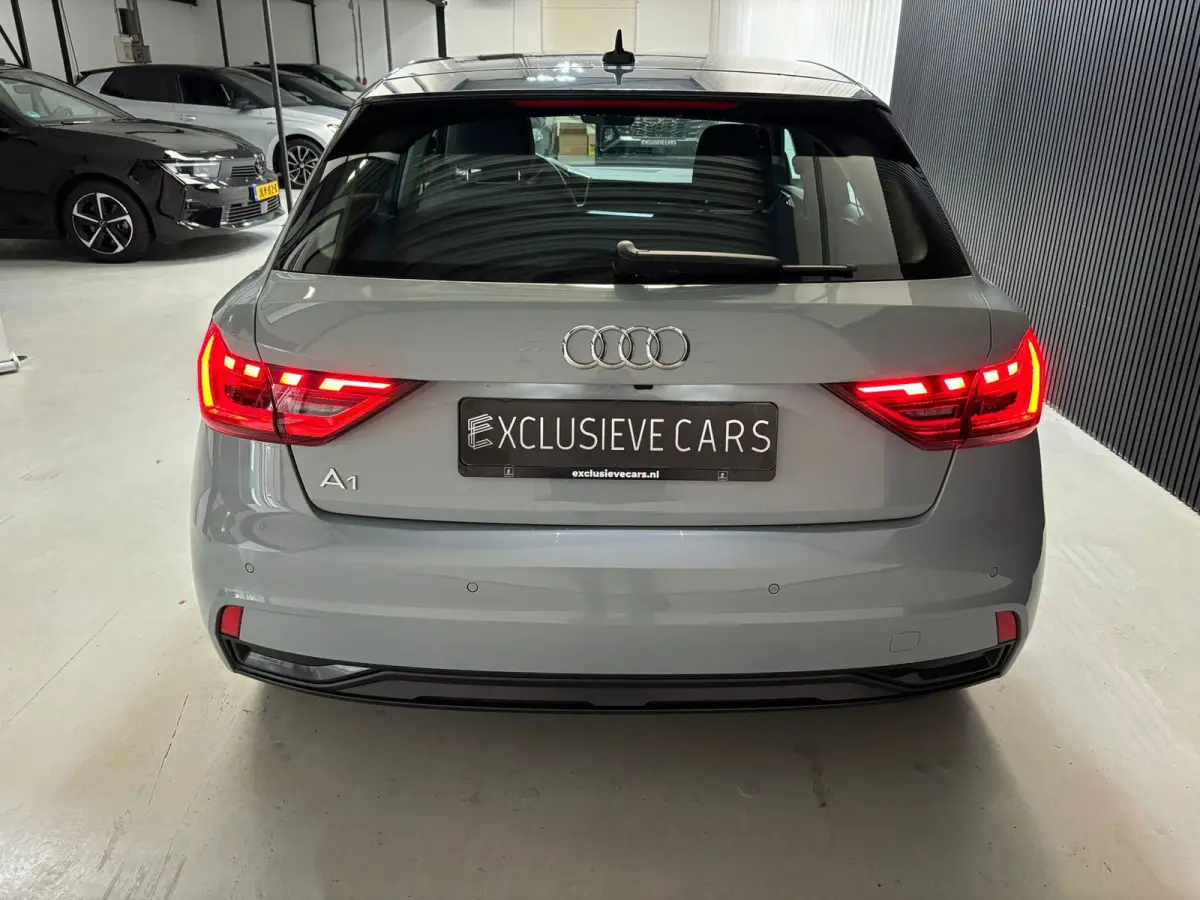 30 TFSI S edition camera, virtual