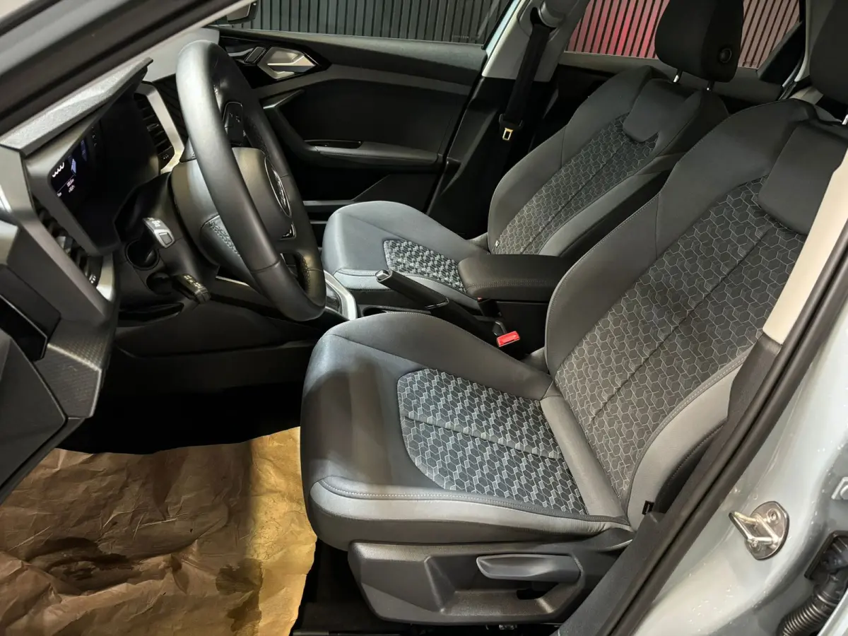 30 TFSI S edition camera, virtual