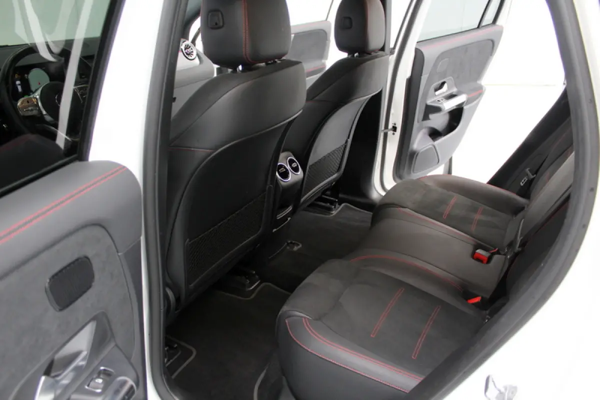 250 AMG Line 67 kWh 191PK, RIJKLAAR | ALCANTARA/LEER | CAMERA | STOELVERWARMING | 20" LM-VELGEN