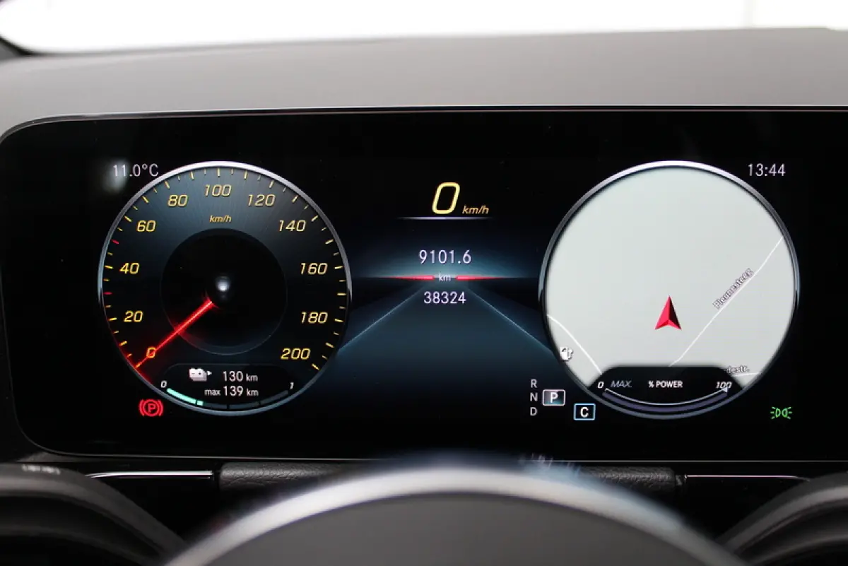 250 AMG Line 67 kWh 191PK, RIJKLAAR | ALCANTARA/LEER | CAMERA | STOELVERWARMING | 20" LM-VELGEN