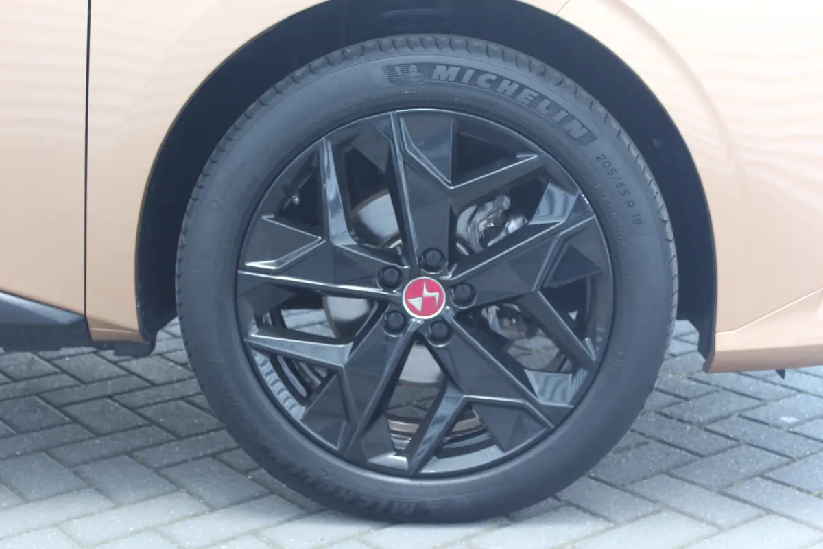 1.2 PURETECH 130PK PERFORMANCE LINE+ AUTOMAAT / NAVI / LEDER / CLIMA / FULL-LED / PDC / 19" LMV / CAMERA / KEYLESS / BLUETOOTH / ADAPT. CRUISECONTROL / 1E EIGENAAR / NIEUWSTAAT !!
