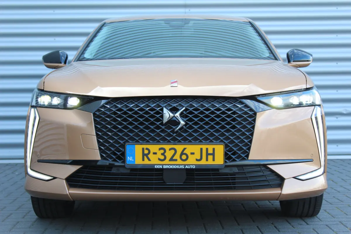 1.2 PURETECH 130PK PERFORMANCE LINE+ AUTOMAAT / NAVI / LEDER / CLIMA / FULL-LED / PDC / 19" LMV / CAMERA / KEYLESS / BLUETOOTH / ADAPT. CRUISECONTROL / 1E EIGENAAR / NIEUWSTAAT !!